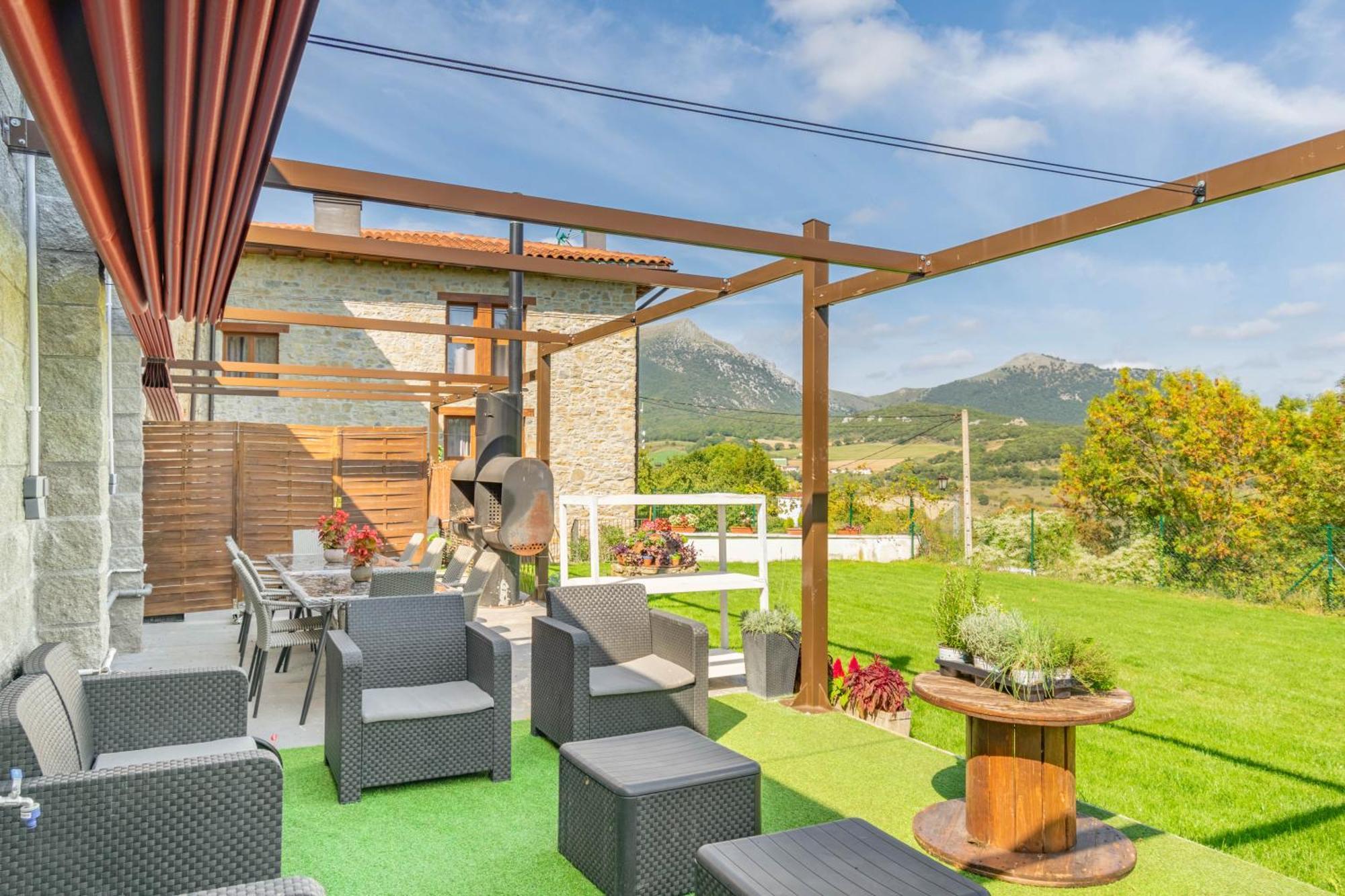 Acogedora Casa Rural Con Jardin Y Barbacoa Proxima A Pamplona Villa Ilzarbe Buitenkant foto